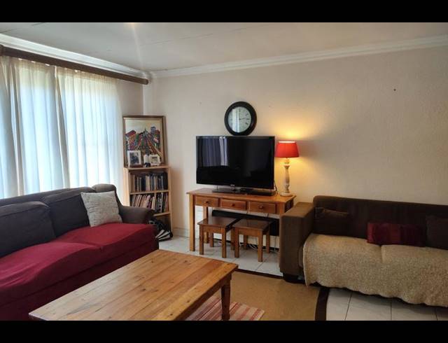 2 BEDROOM TOWNHOUSE FOR SALE IN BEDFORD GARDENS